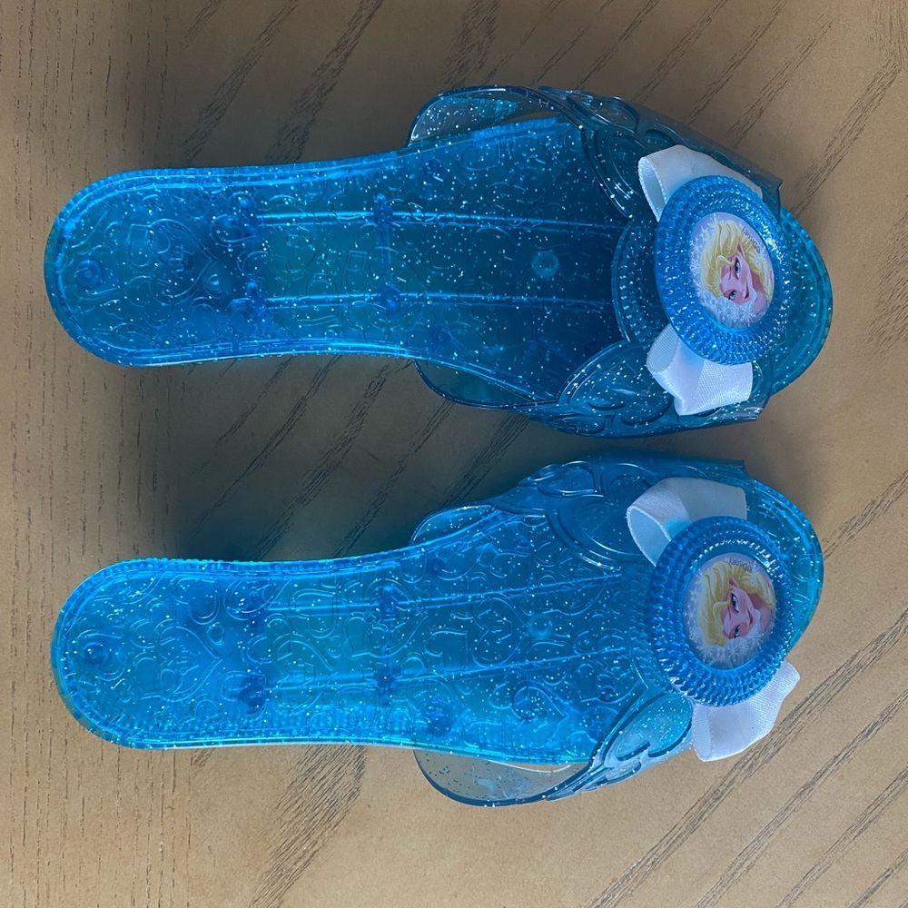 Girls pretend play slippers